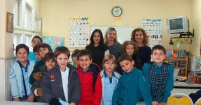Децата от „Парнас“ се включиха  в кампанията „Веселите зъбки“
