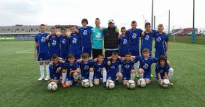 Младите футболисти на „Дунав“ шести на турнир в Букурещ