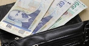 Услужлива домашна помощница обрала парите за черни дни на пенсионер