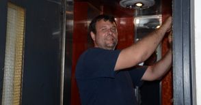 Шеф на асансьорни фирми заплашва човешки живот с умишлени повреди