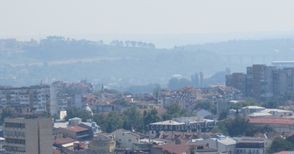Горящи румънски стърнища потопиха в дим и миризми Русе