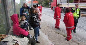 Румънски „Нисан“ се обърна край Русе на връщане от Италия