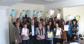 19 студенти взеха сертификати за стаж от Службата по заетостта 