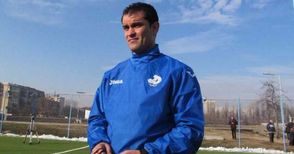 Веско Великов поведе 22 футболисти за три контроли до 30 януари