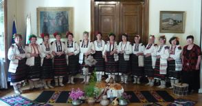 Чилновските баби се стягат  за фестивал в мъгливия Албион
