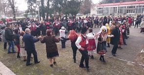Швейцарският червен кръст подкрепи празник на греяната ракия в Бабово
