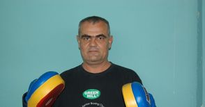 Алексей Василев: Кобрата има шанс срещу боксьори като Руис