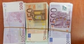 Шофьор на пътнически бус скрил 30 000 евро за кола на приятел