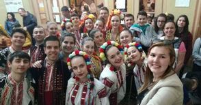 Танцьорите от „Зора“ донесоха   Златната лира от Пловдив