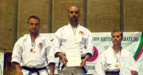 Треньорът в „Хелиос“ с два държавни медала на карате