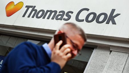Британският туристически гигант Томас Кук обяви фалит