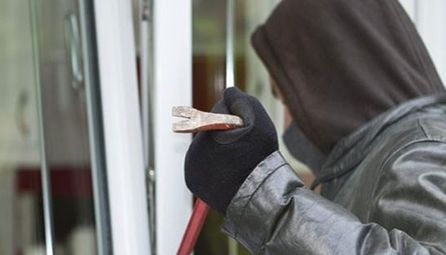 Пищяща аларма не спаси магазин от дързък крадец