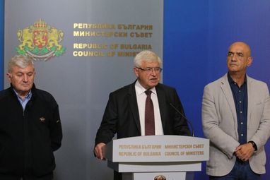Ананиев: Няма основание да си подавам оставката