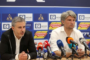 Ивайло Петков получи пълна подкрепа от Павел Колев и управата на клуба, но бе предупреден да не осъществява друга футболна дейност, докато е част от ръководството на „Левски“.