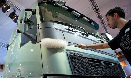 Daimler и Volvo с революционна водородна технология за товарни камиони