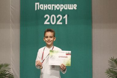 Мартин Сиромахов с поредна първа награда от песенен фестивал