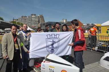 Екомаратонците развяха флага на Русе на пистата в Ротердам