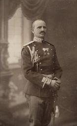 Полковник Константин (Коста) Николов Николов около 1920 година.
