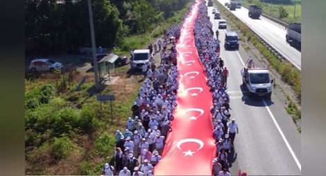Турската опозиция завършва протестния си 400 км. поход в Истанбул (Видео)