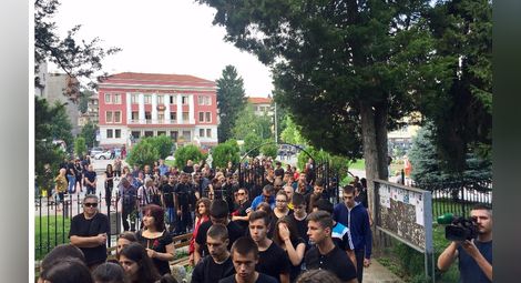 Хората в Бяла: Търсете истинския виновник, този е набеден!