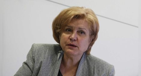 Стоянова: Хората от малки населени места не си купуват супер плазми, тъй като 70% от българите взимат под средна заплата