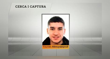 Майката на предполагаем участник в терористичния акт в Барселона го призова да се предаде