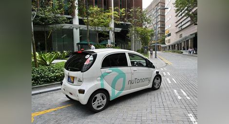 Таксита-роботи тръгват скоро в Сингапур