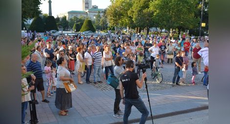 Протестът на площада: Ако не ни осигурят чист въздух, може да стигнем до гражданско неподчинение