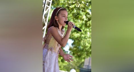 8-годишната Магдалена спечели  второ място в „Полски щурчета“