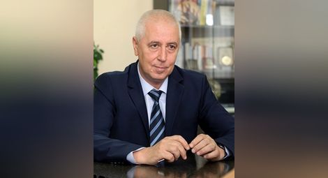 Министърът на здравеопазването Николай Петров е приет в болница по спешност