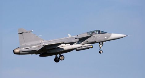 Предлагат да се отложи купуването на нови бойни самолети
