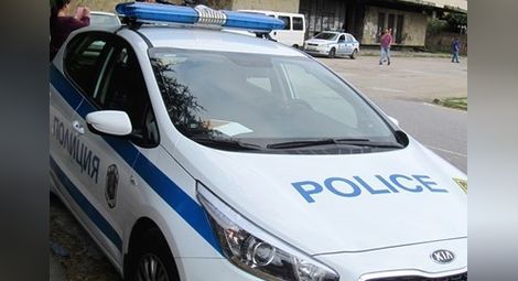 Ром удари полицай при опит за задържането му в Айтос