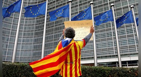ЕК: Каталунският референдум е незаконен