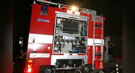 Два пожара горяха през три часа в Пиргово