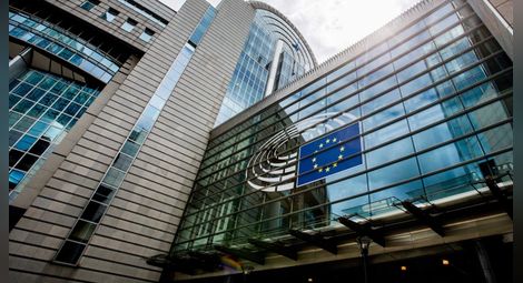 ЕП подкрепи България за достъп до визовата система на Шенген
