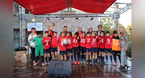 Футболни таланти мериха  сили на турнир в Тетово