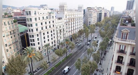 Мадрид започва отмяна на автономията на Каталуния