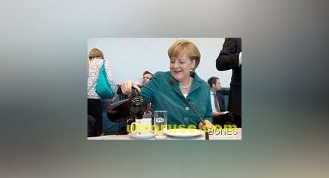  Меркел: Младите трябва да са готови за трудова миграция 
