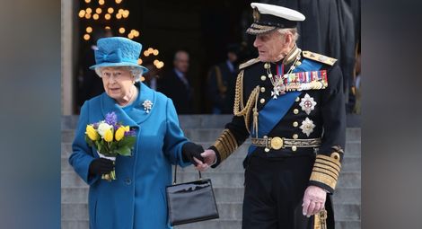 Кралица Елизабет II и принц Филип честват 70-ата годишнина от брака си