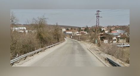 Трима загинаха, а четирима други са ранени при катастрофа на пътя Шумен-Силистра