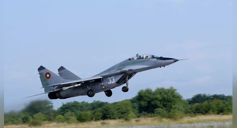 Жалба на украинска държавна фирма блокира поръчка за ремонт на изтребителите ни МиГ-29