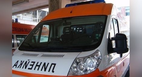 Линейка на разградската болница - отдадена под наем на таксиметрова фирма