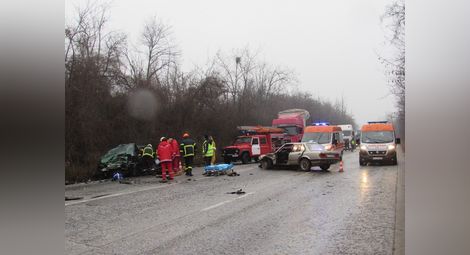 Нова тежка катастрофа на пътя Русе-Бяла заради изпреварване