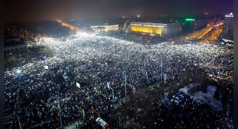 Десетки хиляди румънци: Стига корупция, искаме наказания