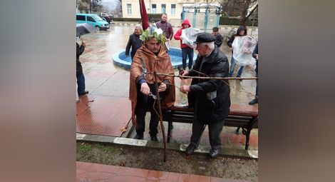 Кметът на Ценово поздрави  91-годишния лозар Георги Банев