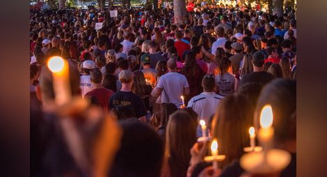 Застрелялият 17 души във Флорида е свързан с бяла националистическа групировка