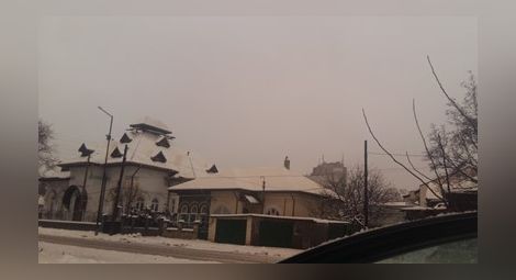 Североизточна България осъмна с оранжев сняг