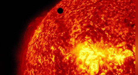 Има данни за живот в атмосферата на Венера