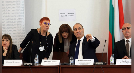 Цветанов: Комисията по досиетата да прерасне в Институт за национална памет