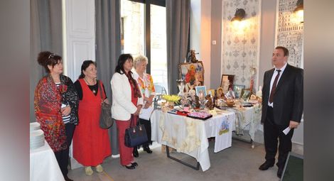 5 години празнува Дунавският  център с блиц изложба и гости